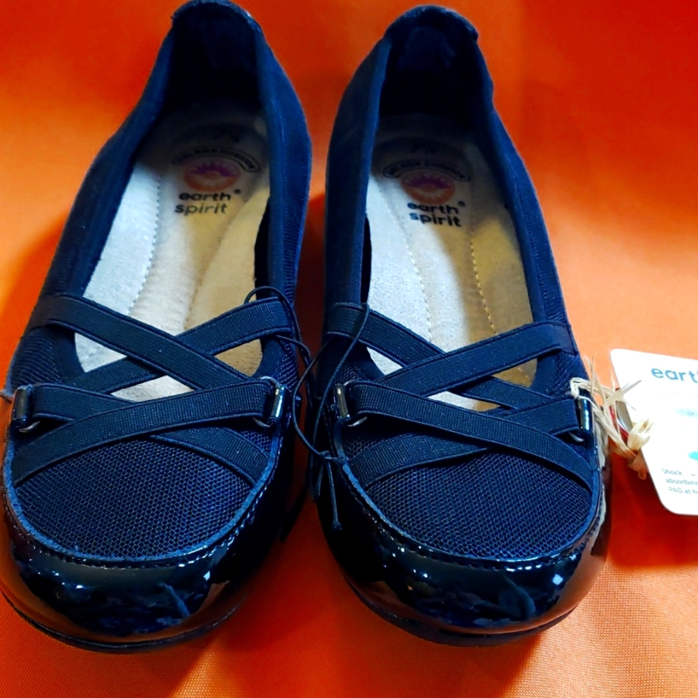 NWT Earth Spirit black fats